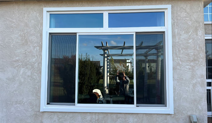 Vinyl window